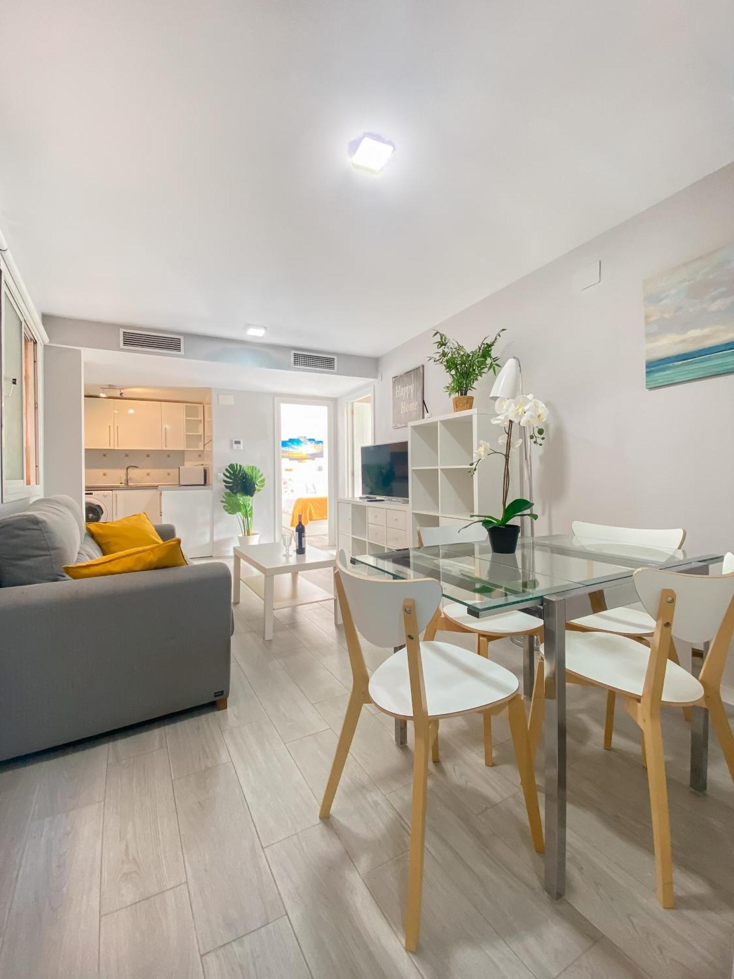 3 Rooms Y 3 Baths Y Aparcamiento Catedral マラガ エクステリア 写真