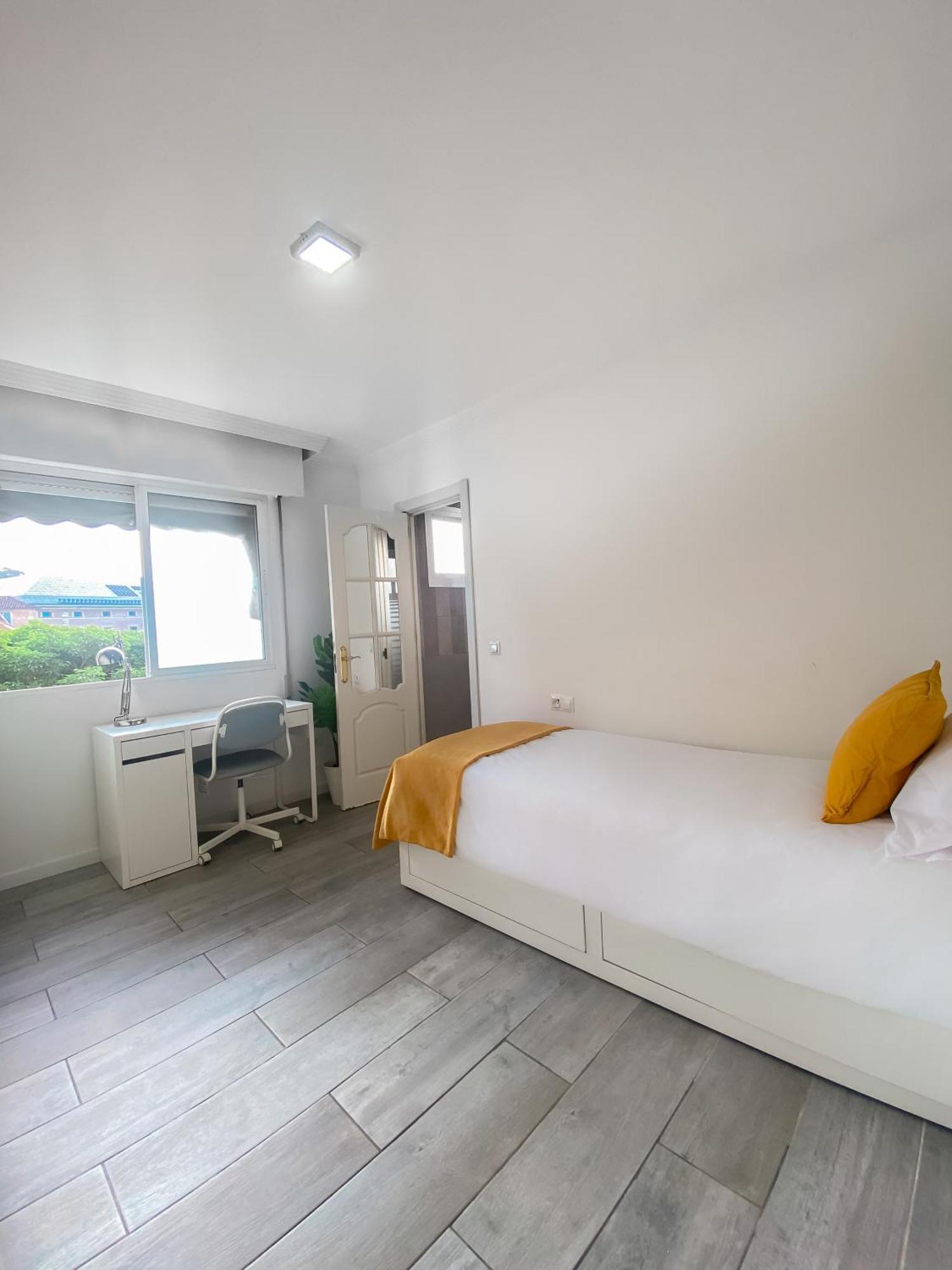 3 Rooms Y 3 Baths Y Aparcamiento Catedral マラガ エクステリア 写真